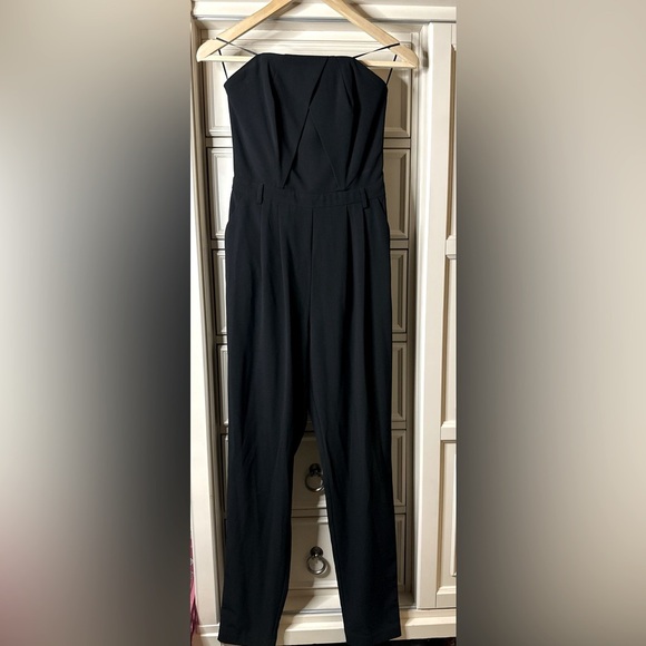 GUESS Black Strapless Jumpsuit - Size 0 -‎ Excellent Condition - Picture 2 of 4